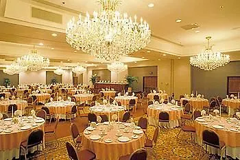 Doubletree By Hilton Fort Lee/George Washington Bridge Hotel