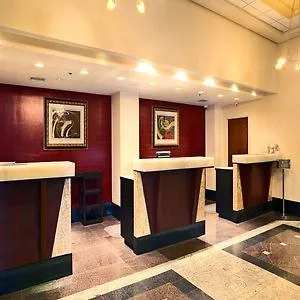 Doubletree By Hilton Fort Lee/George Washington Bridge