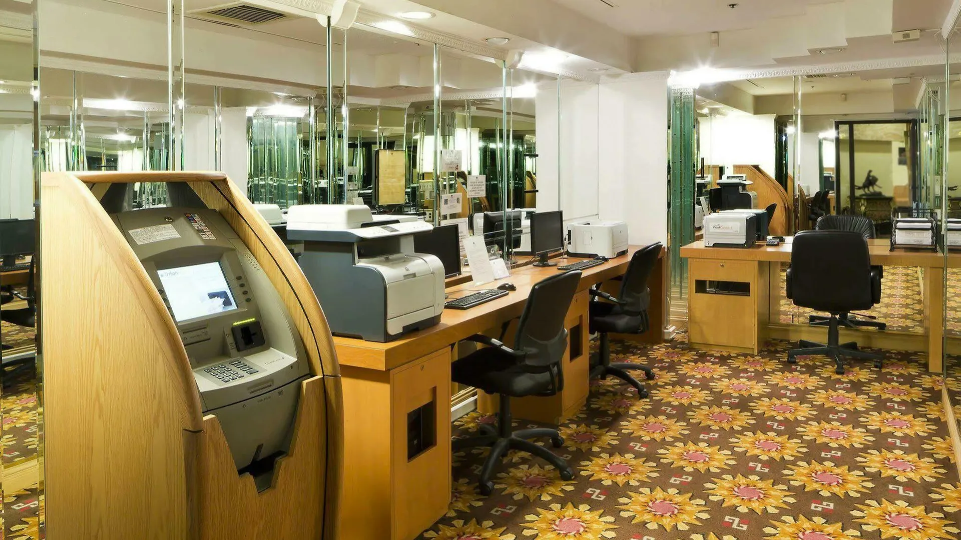 Doubletree By Hilton Fort Lee/George Washington Bridge Hotel